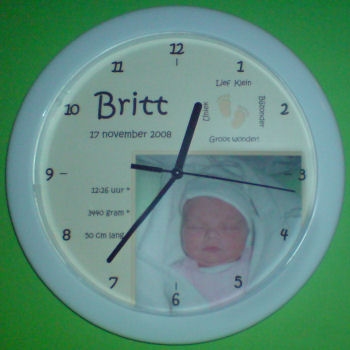 klok van geboortekaartje